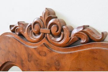 中古　DREXEL HERITAGE(ドレクセルヘリテイジ)　重厚なつくりが高級感を醸し出すウォールミラー(姿見、壁掛け鏡)(R-069293)