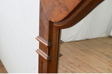 中古　DREXEL HERITAGE(ドレクセルヘリテイジ)　重厚なつくりが高級感を醸し出すウォールミラー(姿見、壁掛け鏡)(R-069293)