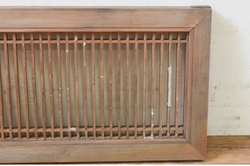 アンティーク建具　レトロな雰囲気を醸し出す小さな筬(オサ)欄間1枚(明り取り、明かり取り、オサランマ)(R-069298)