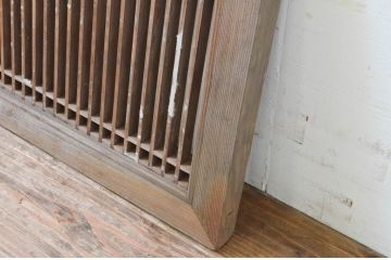 アンティーク建具　レトロな雰囲気を醸し出す小さな筬(オサ)欄間1枚(明り取り、明かり取り、オサランマ)(R-069298)