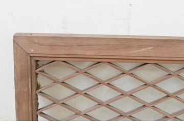 アンティーク建具　どこか懐かしい雰囲気漂う片面ガラスの組子欄間1枚(明り取り、明かり取り)(R-069300)