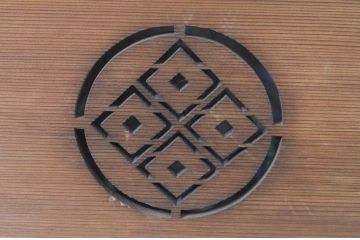 アンティーク建具　落ち着いた和の空間を演出する透かし彫り欄間1枚(明り取り、明かり取り)(R-069305)