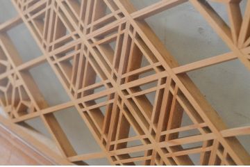 アンティーク建具　上質な和の空間を演出する両面ガラスの組子欄間2枚セット(明り取り、明かり取り、ランマ)(R-069314)