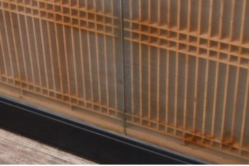 アンティーク建具　両面ガラス　繊細な組子格子が美しい上質な和の空間を演出する筬(オサ)欄間1枚(明り取り、明かり取り、オサランマ)(R-069318)