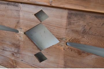 アンティーク建具　経年を感じさせる木味が魅力的な透かし彫り入り欄間1枚(明り取り、明かり取り)(R-069320)