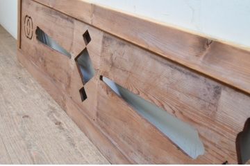 アンティーク建具　経年を感じさせる木味が魅力的な透かし彫り入り欄間1枚(明り取り、明かり取り)(R-069320)