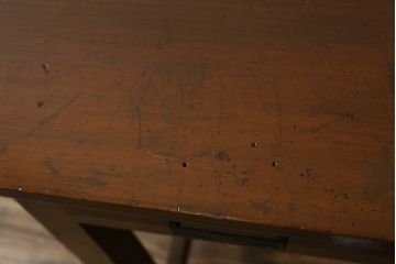 和製アンティーク　ノスタルジックな雰囲気漂うレトロな片袖机(ワークデスク、在宅ワーク、在宅用、勉強机)(R-069344)
