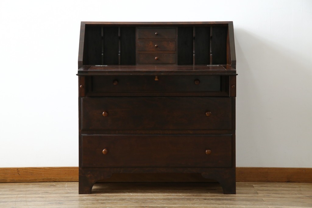 和製ビンテージ　松本民芸家具　♯308型　古びた風合いの木肌がレトロさを醸し出すシックなライティングビューロー　定価約45万円　(R-069345)