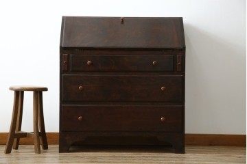 和製ビンテージ　松本民芸家具　♯308型　古びた風合いの木肌がレトロさを醸し出すシックなライティングビューロー　定価約45万円　(R-069345)