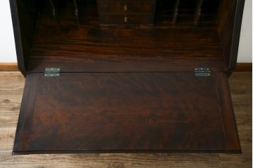 和製ビンテージ　松本民芸家具　♯308型　古びた風合いの木肌がレトロさを醸し出すシックなライティングビューロー　定価約45万円　(R-069345)