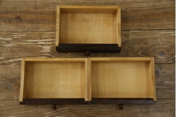 和製ビンテージ　松本民芸家具　♯308型　古びた風合いの木肌がレトロさを醸し出すシックなライティングビューロー　定価約45万円　(R-069345)