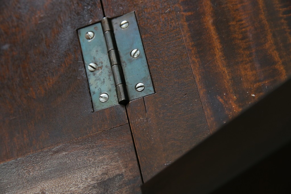 和製ビンテージ　松本民芸家具　♯308型　古びた風合いの木肌がレトロさを醸し出すシックなライティングビューロー　定価約45万円　(R-069345)