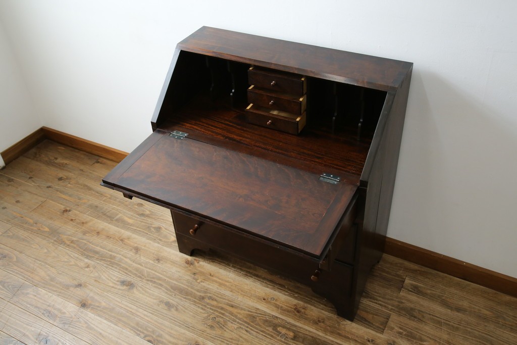 和製ビンテージ　松本民芸家具　♯308型　古びた風合いの木肌がレトロさを醸し出すシックなライティングビューロー　定価約45万円　(R-069345)