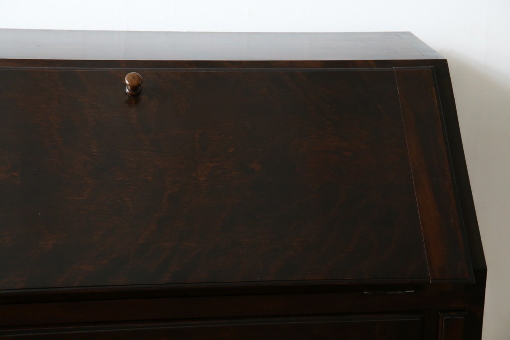 和製ビンテージ　松本民芸家具　♯308型　古びた風合いの木肌がレトロさを醸し出すシックなライティングビューロー　定価約45万円　(R-069345)