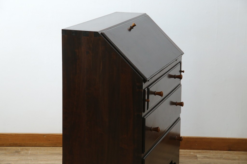 和製ビンテージ　松本民芸家具　♯308型　古びた風合いの木肌がレトロさを醸し出すシックなライティングビューロー　定価約45万円　(R-069345)