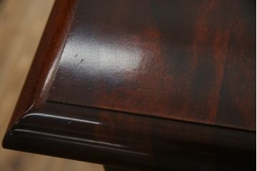 中古　美品　九州民芸家具　シックな色合いとクラシカルな佇まいが美しいサイドキャビネット(サイドボード、ブックケース、書棚、本棚、本箱、戸棚、収納棚)(R-069349)