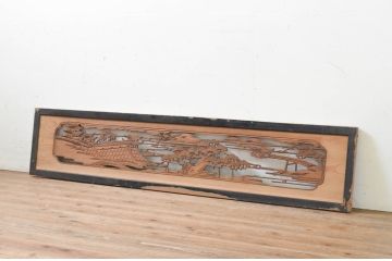 アンティーク建具　上質な和を演出する松の彫刻欄間1枚(明り取り、明かり取り)(R-069356)