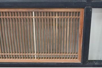アンティーク建具　上質な和の雰囲気を高める筬(オサ)欄間1枚(明り取り、明かり取り、オサランマ)(R-069361)