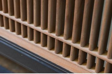 アンティーク建具　上質な和の雰囲気を高める筬(オサ)欄間1枚(明り取り、明かり取り、オサランマ)(R-069361)