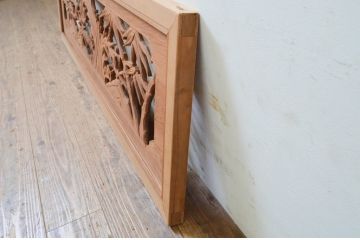 アンティーク建具　和の雰囲気を高める梅と竹の彫刻欄間1枚(明り取り、明かり取り)(R-069366)