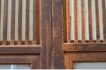 アンティーク建具　どこか懐かしい空気を醸し出す裏障子付き格子戸4枚セット(引き戸、障子戸、ガラス帯戸)(R-069371)