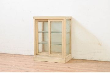 和製アンティーク　ペイント仕上げ限定　ノスタルジックな雰囲気を醸し出す古い薬屋の小振りな卓上ペイントガラスケース(ショーケース、飾り棚、陳列棚、収納棚)(R-069375)