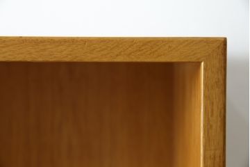 デンマークビンテージ　Hans J Wegner(ハンス・J・ウェグナー)　RY Mobler製　RY8　オーク材　薄型ながら収納力抜群のブックシェルフ(本棚、オープンラック、収納棚、飾り棚、陳列棚、ヴィンテージ、北欧)(R-069376)