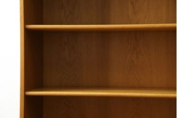 デンマークビンテージ　Hans J Wegner(ハンス・J・ウェグナー)　RY Mobler製　RY8　オーク材　薄型ながら収納力抜群のブックシェルフ(本棚、オープンラック、収納棚、飾り棚、陳列棚、ヴィンテージ、北欧)(R-069376)
