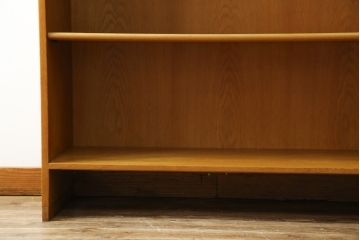 デンマークビンテージ　Hans J Wegner(ハンス・J・ウェグナー)　RY Mobler製　RY8　オーク材　薄型ながら収納力抜群のブックシェルフ(本棚、オープンラック、収納棚、飾り棚、陳列棚、ヴィンテージ、北欧)(R-069376)