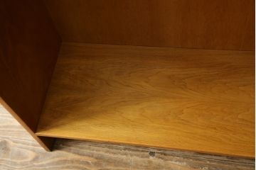 デンマークビンテージ　Hans J Wegner(ハンス・J・ウェグナー)　RY Mobler製　RY8　オーク材　薄型ながら収納力抜群のブックシェルフ(本棚、オープンラック、収納棚、飾り棚、陳列棚、ヴィンテージ、北欧)(R-069376)