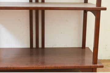 和製ビンテージ　シンプルなデザインが取り入れやすい古いタモ材の飾り棚(茶棚、収納棚、ブックシェルフ、オープンシェルフ、ディスプレイラック、ヴィンテージ)(R-069377)