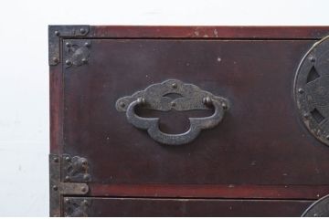 和製アンティーク　前面栗材　味わい深い風合いが魅力の米沢箪笥(重ね箪笥、衣装箪笥、収納たんす、整理タンス、時代箪笥、引き出し)(R-069385)
