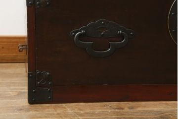 和製アンティーク　前面栗材　味わい深い風合いが魅力の米沢箪笥ローボード(テレビ台、テレビボード、ローチェスト、収納たんす、時代箪笥、引き出し)(R-069386)