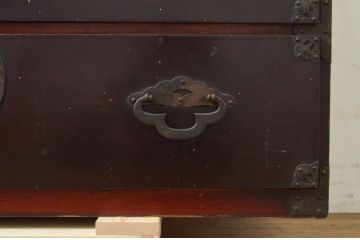 和製アンティーク　前面栗材　味わい深い風合いが魅力の米沢箪笥ローボード(テレビ台、テレビボード、ローチェスト、収納たんす、時代箪笥、引き出し)(R-069387)
