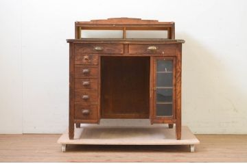 和製アンティーク　希少　激レアデザイン　タモ材　ショーケース付きのカウンター両袖机(カウンターテーブル、収納棚、ワークデスク、オフィスデスク、在宅ワーク、在宅用)(R-069388)