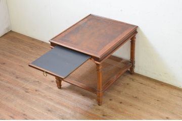 中古　DREXEL HERITAGE(ドレクセルヘリテイジ)　補助テーブル付きのクラシカルなサイドテーブル(ローテーブル、コーヒーテーブル、エンドテーブル、ナイトテーブル、飾り台)(R-069389)