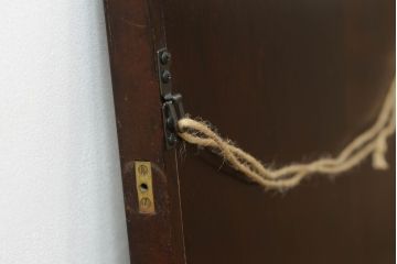 中古　松本民芸家具　リメイク　落ち着きのある空間を演出する!上品な色合いが魅力のミラー(壁掛け鏡、ウォールミラー)(R-069409)