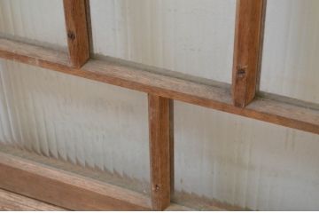 アンティーク建具　大正ロマン　どこか懐かしい雰囲気漂うモールガラス窓2枚セット(引き戸、ガラス戸)(R-069416)