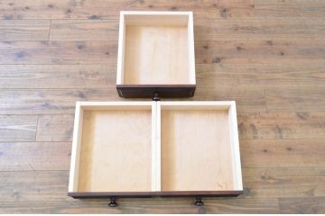 和製ビンテージ　美品　希少な絶版品　神居民芸　クラシカルな佇まいが美しいバタフライサイドテーブル(電話台、サイドキャビネット、バタフライテーブル、ナイトテーブル、飾り台、収納棚、ヴィンテージ)(R-069443)