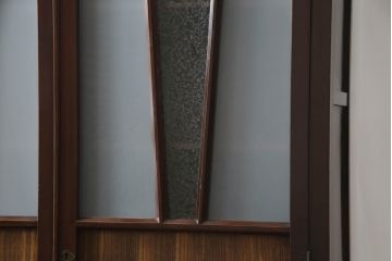和製アンティーク　上手物!!　大正ロマンの雰囲気を高める漆塗りの大きな本箱(本棚、ブックケース、収納棚、書棚、戸棚、キャビネット、店舗什器)(R-069451)