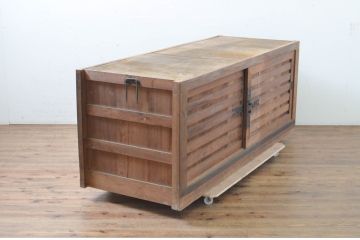 和製アンティーク　古い木味の収納箪笥サイドボード(夜具箪笥、布団箪笥、水屋箪笥、サイドキャビネット、収納棚、テレビ台)(R-069456)