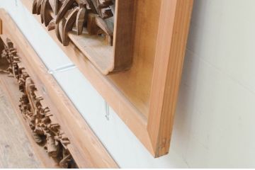 ビンテージ建具　井波彫刻　清流作　躍動感のある松竹梅が美しい両面彫刻欄間2枚セット(明り取り、明かり取り、在銘、ヴィンテージ)(R-069461)