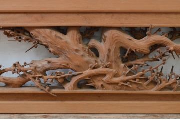 ビンテージ建具　井波彫刻　清流作　躍動感のある松竹梅が美しい両面彫刻欄間2枚セット(明り取り、明かり取り、在銘、ヴィンテージ)(R-069461)