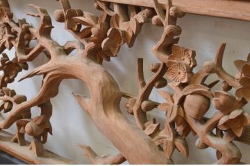 アンティーク建具　井波彫刻　桃源郷の珍しい図柄が魅力的な両面彫刻欄間2枚セット(明り取り、明かり取り)(R-069462)
