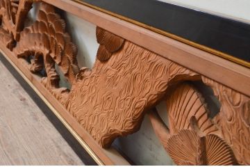 アンティーク建具　井波彫刻　迫力ある松と鶴の彫刻が素晴らしい両面彫刻欄間2枚セット(明り取り、明かり取り)(R-069466)