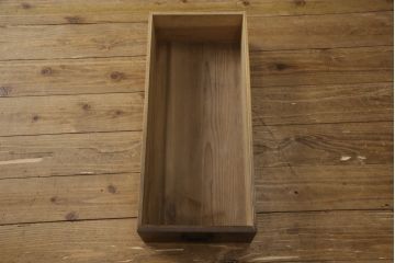和製アンティーク　奥行きたっぷりの水屋箪笥サイドボード(時代箪笥、茶棚、収納棚、戸棚、引き出し、サイドキャビネット、テレビ台、テレビボード)(R-069488)