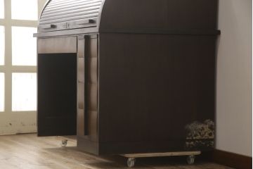和製アンティーク　希少デザイン　レトロモダンな雰囲気漂うロールトップデスク(片袖机、ワークデスク、在宅用、在宅ワーク用)(R-069490)