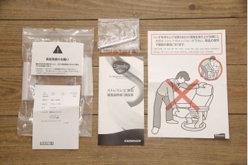 中古　美品　EKORNES(エコーネス)　Reno(レノクラシック)　本革(レザー)　チーク材　チョコレートカラー　オットマン付き　ストレスレスチェアMサイズ(アームチェア、リクライニングチェア、椅子、一人掛けソファ、1Pソファ、北欧)(定価約47万円)(R-069491)