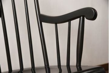 和製ビンテージ　キツツキ　飛騨産業　WINDSORシリーズ　温もり溢れるくつろぎの空間におすすめのロッキングチェア(アームチェア、板座チェア、揺り椅子、ヴィンテージ)(R-069498)