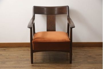 中古　美品　松本民芸家具　#300型曲肘布張イス　レトロな雰囲気を醸し出す1人掛けソファ(一人掛け、アームチェア、椅子)(定価約33万円)(R-069503)